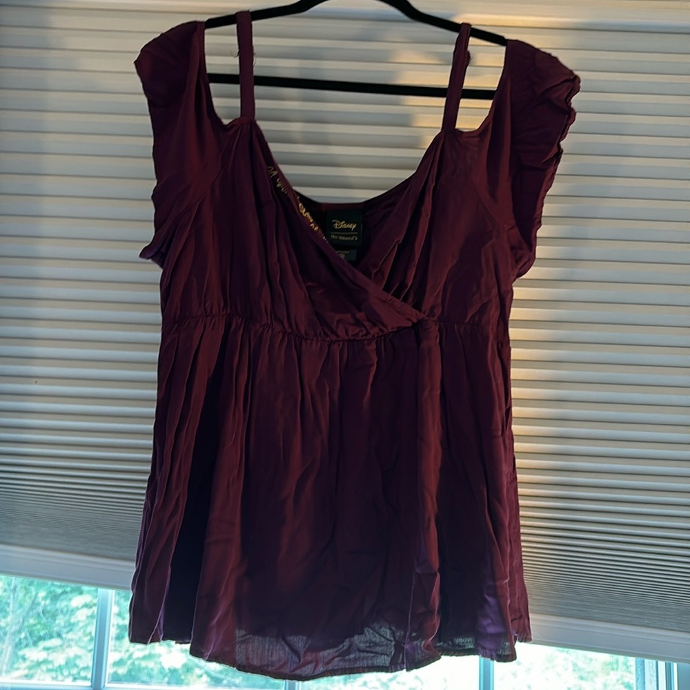 Aladdin shirt torrid 00